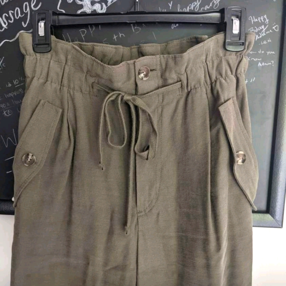Olive green pants | size 6